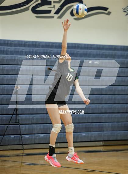 Thumbnail 3 in Madison vs Eagle (IHSAA 5A  Final Match 1) photogallery.