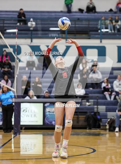 Thumbnail 3 in Madison vs Eagle (IHSAA 5A  Final Match 1) photogallery.
