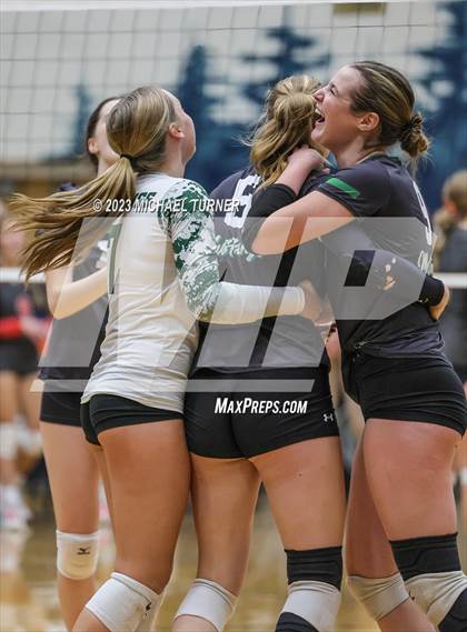 Thumbnail 2 in Madison vs Eagle (IHSAA 5A  Final Match 1) photogallery.