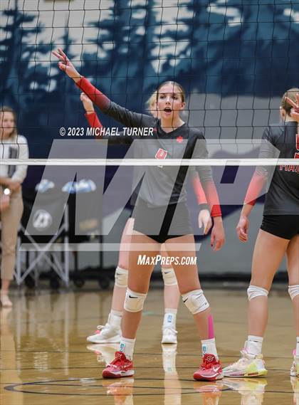 Thumbnail 3 in Madison vs Eagle (IHSAA 5A  Final Match 1) photogallery.