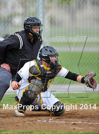 Thumbnail 3 in Pioneer vs. Sheldon photogallery.