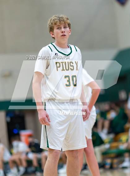 Thumbnail 1 in  Lincoln Lutheran @ Pius X photogallery.
