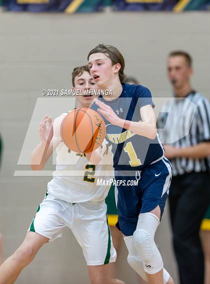 Thumbnail 1 in  Lincoln Lutheran @ Pius X photogallery.