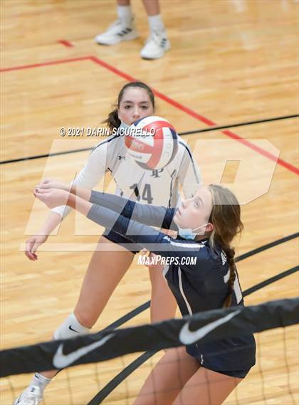 Thumbnail 3 in Poly Prep Country Day vs. Santa Margarita (Nike Tournament of Champions) photogallery.