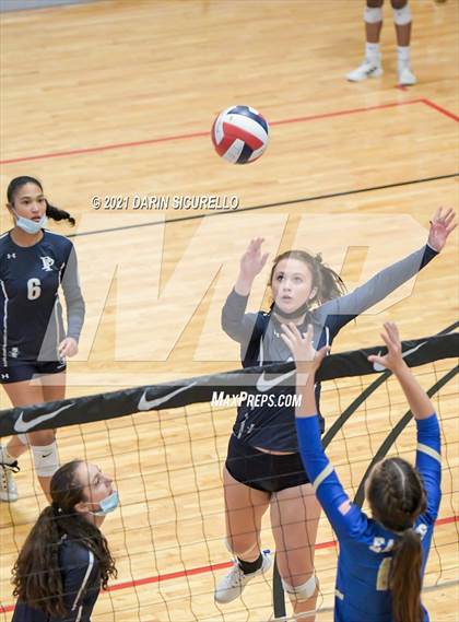 Thumbnail 3 in Poly Prep Country Day vs. Santa Margarita (Nike Tournament of Champions) photogallery.