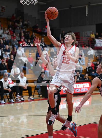 Thumbnail 1 in Oak Hill @ South Webster photogallery.