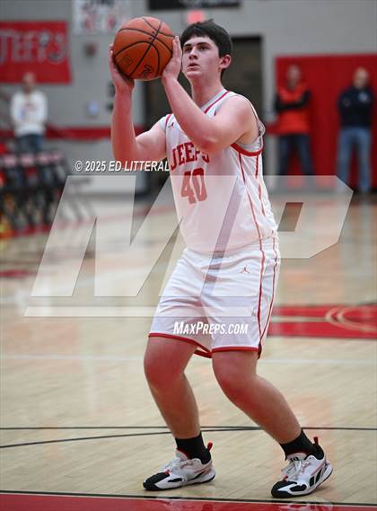 Thumbnail 1 in Oak Hill @ South Webster photogallery.