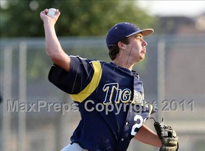 Thumbnail 3 in Pflugerville @ Stony Point photogallery.