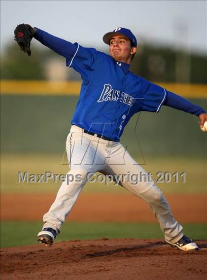 Thumbnail 1 in Pflugerville @ Stony Point photogallery.