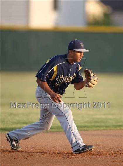 Thumbnail 2 in Pflugerville @ Stony Point photogallery.