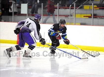 Thumbnail 1 in Avon @ North Branford photogallery.