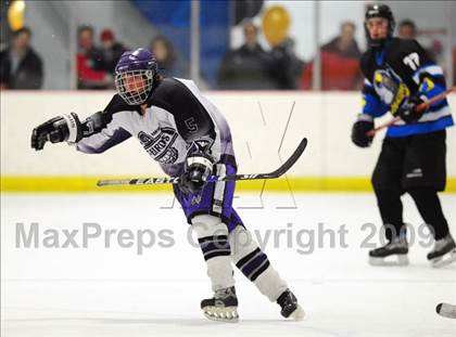 Thumbnail 1 in Avon @ North Branford photogallery.
