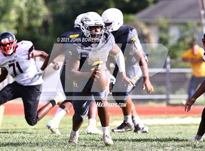 Thumbnail 1 in Dulaney @ Owings Mills photogallery.