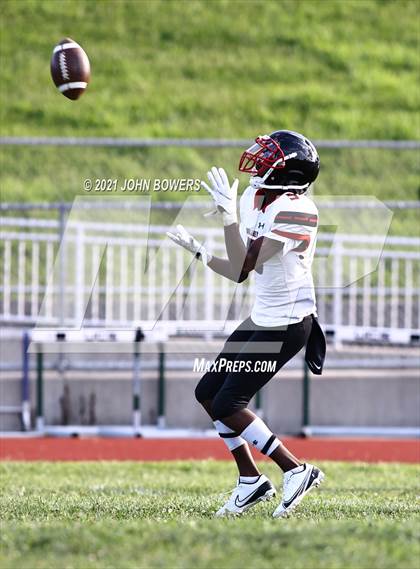 Thumbnail 2 in Dulaney @ Owings Mills photogallery.