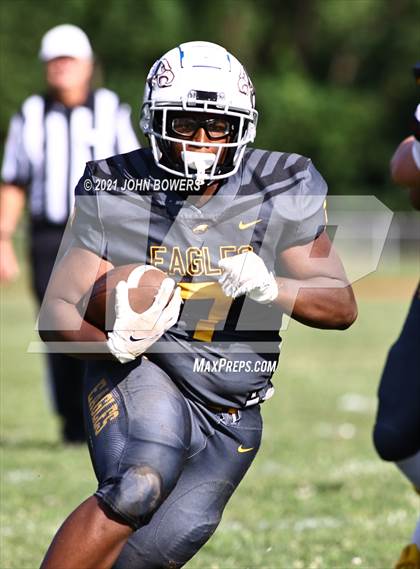 Thumbnail 2 in Dulaney @ Owings Mills photogallery.