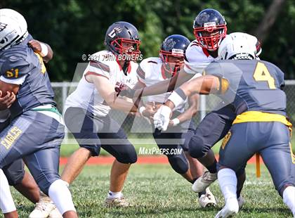 Thumbnail 1 in Dulaney @ Owings Mills photogallery.