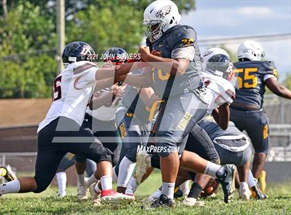 Thumbnail 1 in Dulaney @ Owings Mills photogallery.