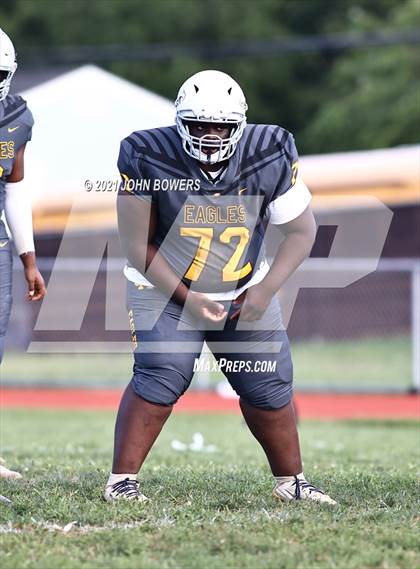 Thumbnail 1 in Dulaney @ Owings Mills photogallery.