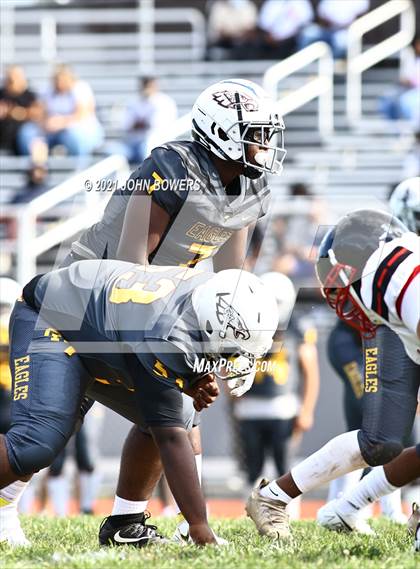 Thumbnail 1 in Dulaney @ Owings Mills photogallery.
