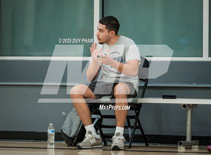 Thumbnail 2 in FR: Servite VS Trabuco Hills photogallery.