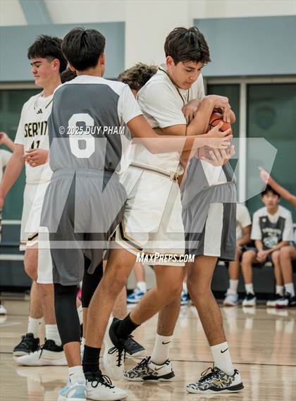 Thumbnail 2 in FR: Servite VS Trabuco Hills photogallery.