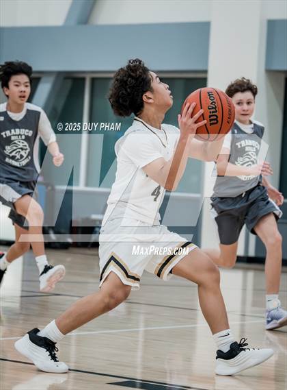 Thumbnail 2 in FR: Servite VS Trabuco Hills photogallery.