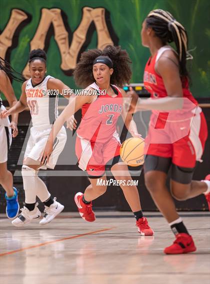 Thumbnail 1 in South View vs. Jordan (NCHSAA 4A 2nd Round Playoff) photogallery.