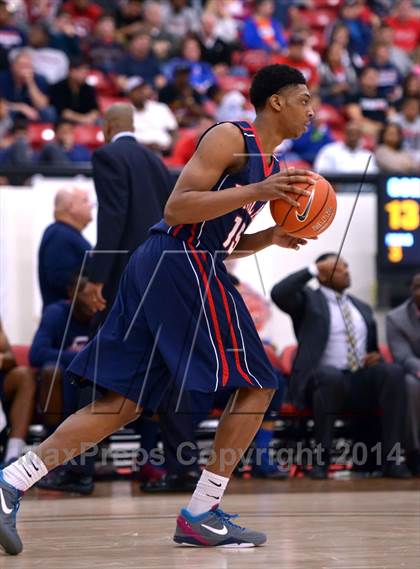 Thumbnail 1 in Findlay Prep vs. Bishop Gorman (Findlay Big City Showcase) photogallery.
