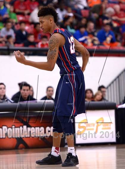 Thumbnail 2 in Findlay Prep vs. Bishop Gorman (Findlay Big City Showcase) photogallery.