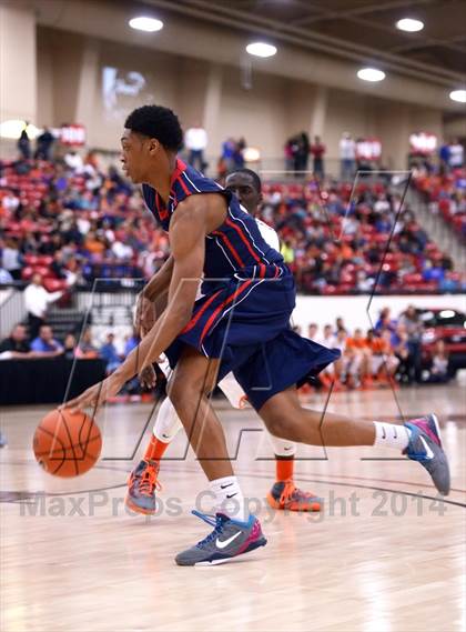 Thumbnail 3 in Findlay Prep vs. Bishop Gorman (Findlay Big City Showcase) photogallery.