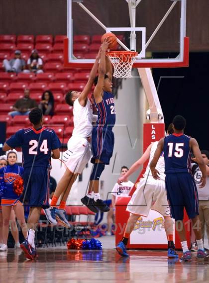 Thumbnail 2 in Findlay Prep vs. Bishop Gorman (Findlay Big City Showcase) photogallery.