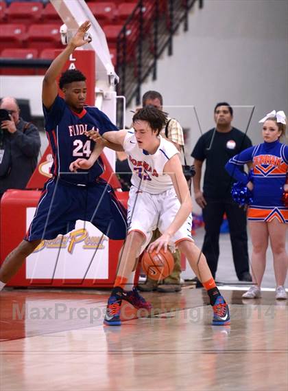 Thumbnail 3 in Findlay Prep vs. Bishop Gorman (Findlay Big City Showcase) photogallery.