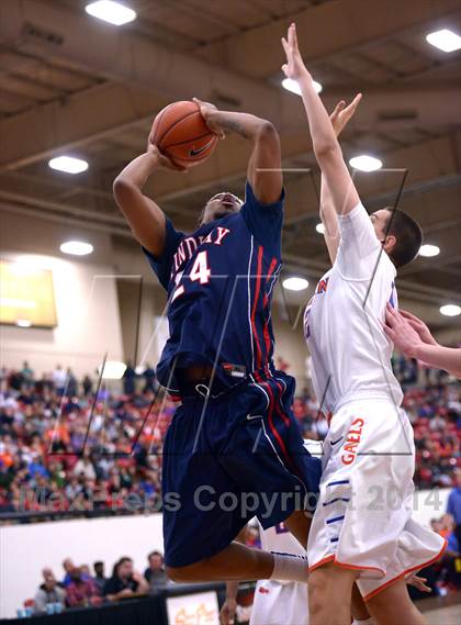 Thumbnail 2 in Findlay Prep vs. Bishop Gorman (Findlay Big City Showcase) photogallery.