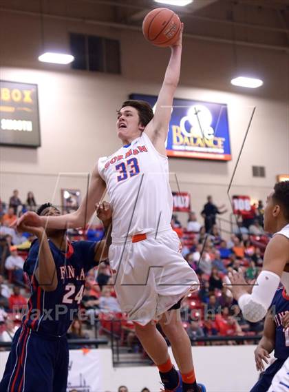 Thumbnail 3 in Findlay Prep vs. Bishop Gorman (Findlay Big City Showcase) photogallery.