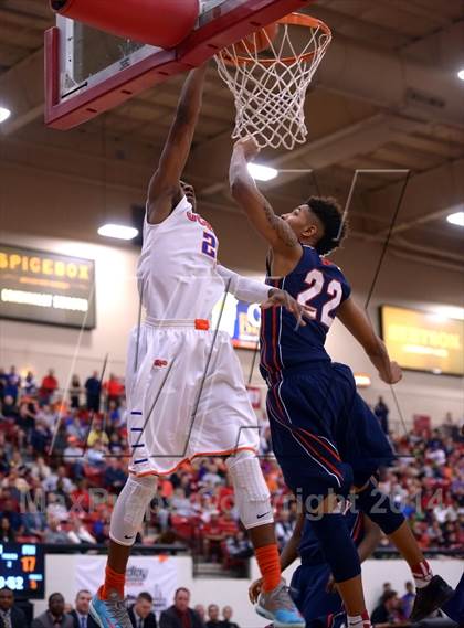 Thumbnail 2 in Findlay Prep vs. Bishop Gorman (Findlay Big City Showcase) photogallery.