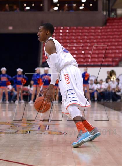 Thumbnail 2 in Findlay Prep vs. Bishop Gorman (Findlay Big City Showcase) photogallery.