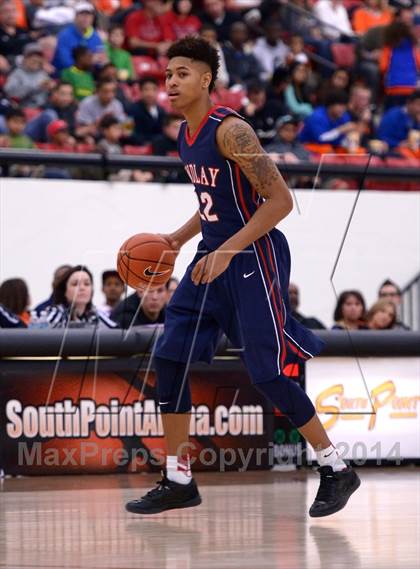 Thumbnail 3 in Findlay Prep vs. Bishop Gorman (Findlay Big City Showcase) photogallery.