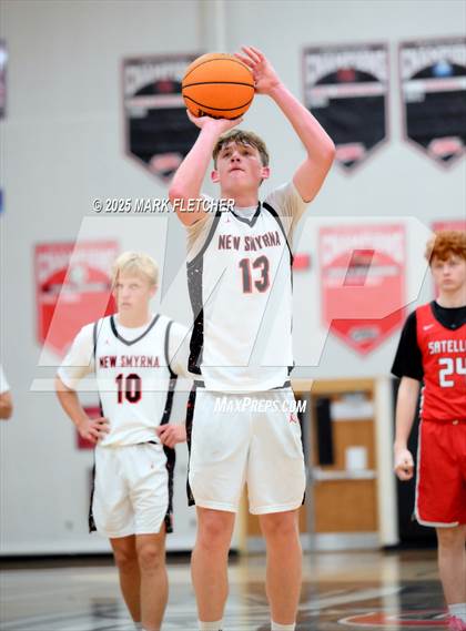 Thumbnail 1 in Satellite @ New Smyrna Beach photogallery.