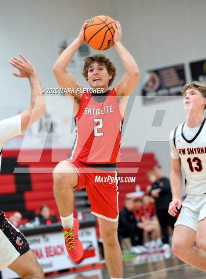 Thumbnail 3 in Satellite @ New Smyrna Beach photogallery.