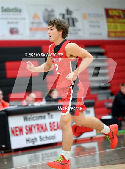 Thumbnail 3 in Satellite @ New Smyrna Beach photogallery.