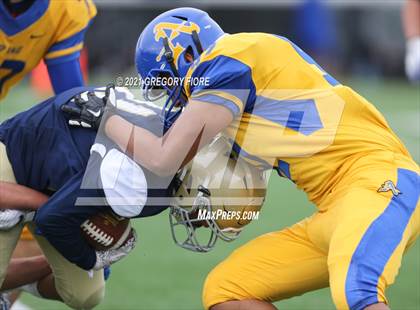 Thumbnail 3 in FR: Bishop Amat @ Notre Dame (SO) photogallery.