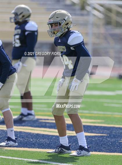 Thumbnail 2 in FR: Bishop Amat @ Notre Dame (SO) photogallery.