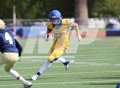 Thumbnail 2 in FR: Bishop Amat @ Notre Dame (SO) photogallery.