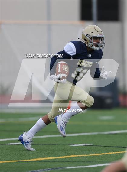 Thumbnail 1 in FR: Bishop Amat @ Notre Dame (SO) photogallery.