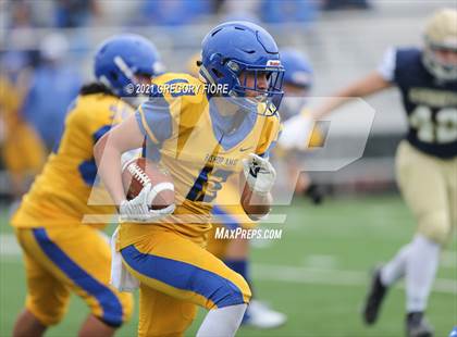 Thumbnail 2 in FR: Bishop Amat @ Notre Dame (SO) photogallery.
