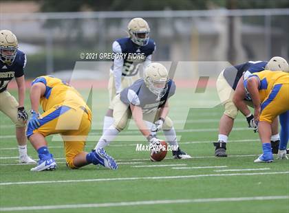 Thumbnail 1 in FR: Bishop Amat @ Notre Dame (SO) photogallery.