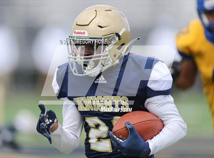 Thumbnail 3 in FR: Bishop Amat @ Notre Dame (SO) photogallery.