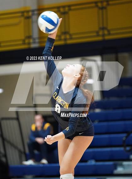 Thumbnail 3 in Clarkston vs. L'Anse Creuse North (MHSAA D1 Quarterfinal) photogallery.