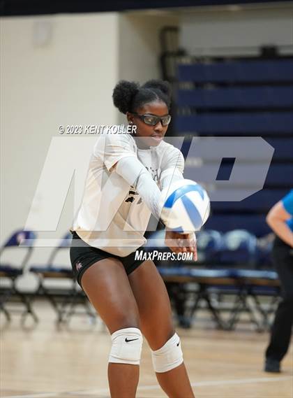 Thumbnail 1 in Clarkston vs. L'Anse Creuse North (MHSAA D1 Quarterfinal) photogallery.