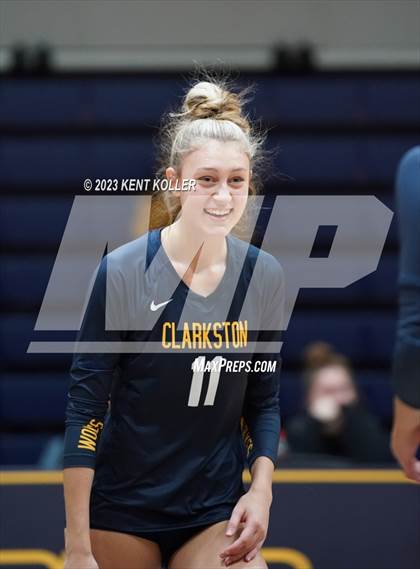 Thumbnail 2 in Clarkston vs. L'Anse Creuse North (MHSAA D1 Quarterfinal) photogallery.